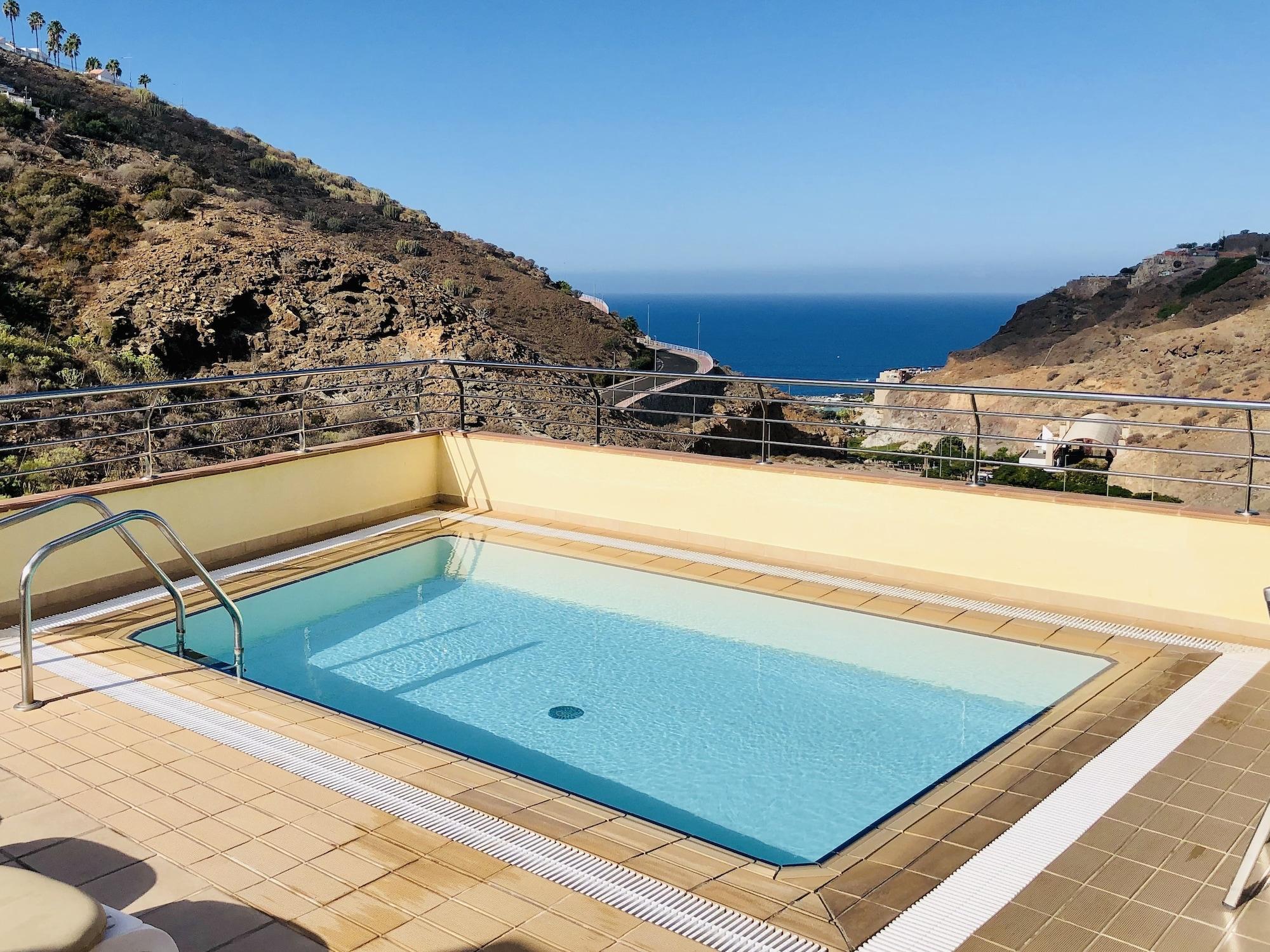 Aparthotel Holiday Club Sol Amadores 4*