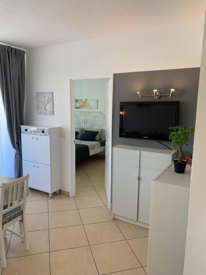 Apartment Confortevole Con Piscina 7
