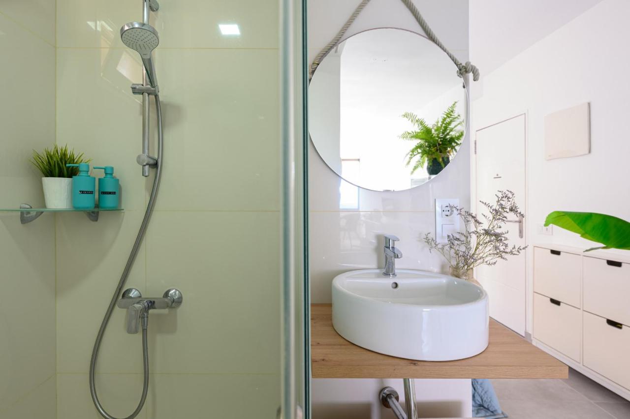 Stylish Sea View Canteras