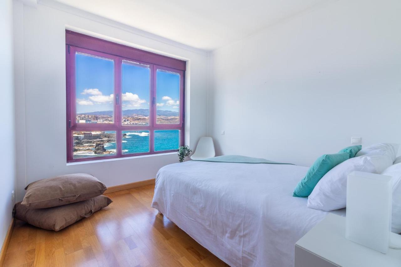 Cliff Canteras Apartment