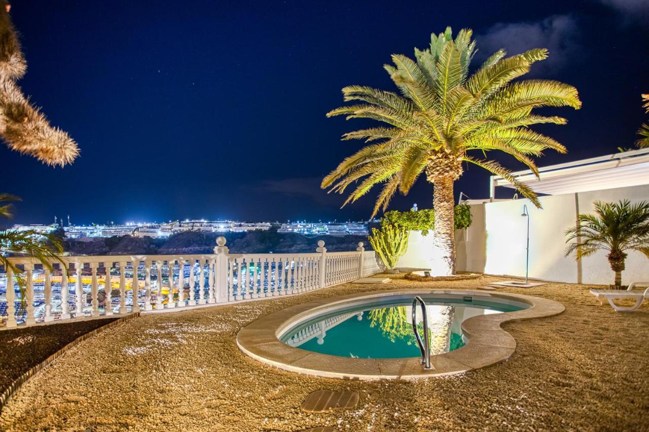 Villa Stunning With Breathtaking Ocean View
