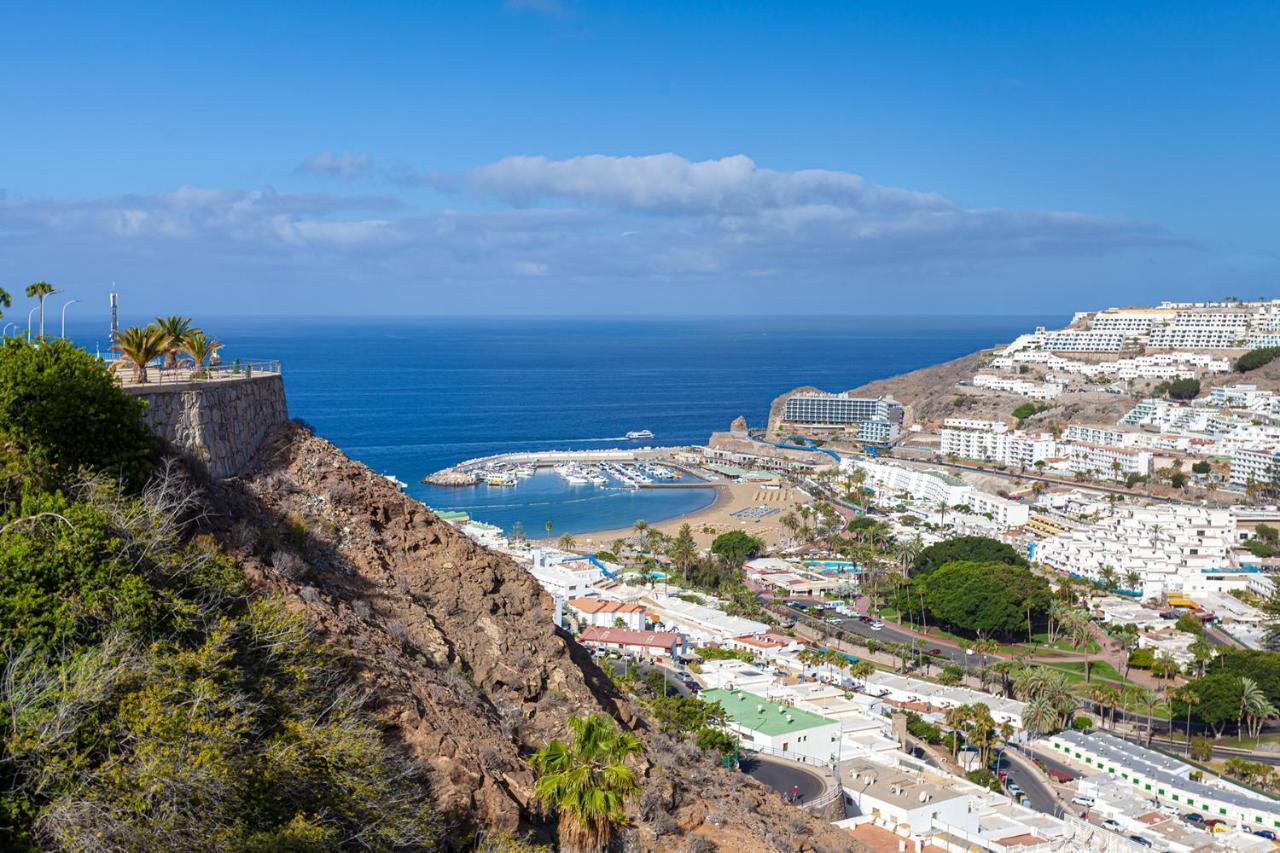 Stunning With Breathtaking Ocean View *