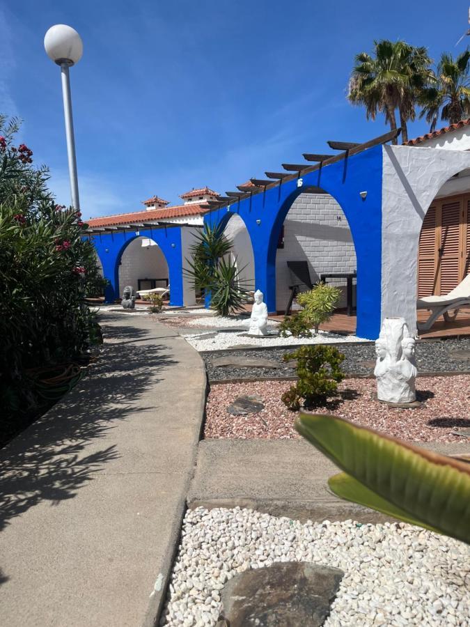 Rainbow Golf Bungalows, Gay Men-only Parque de vacaciones