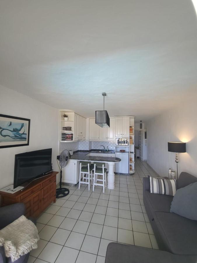 Lovers From In Sunny Gran Canaria Appartement