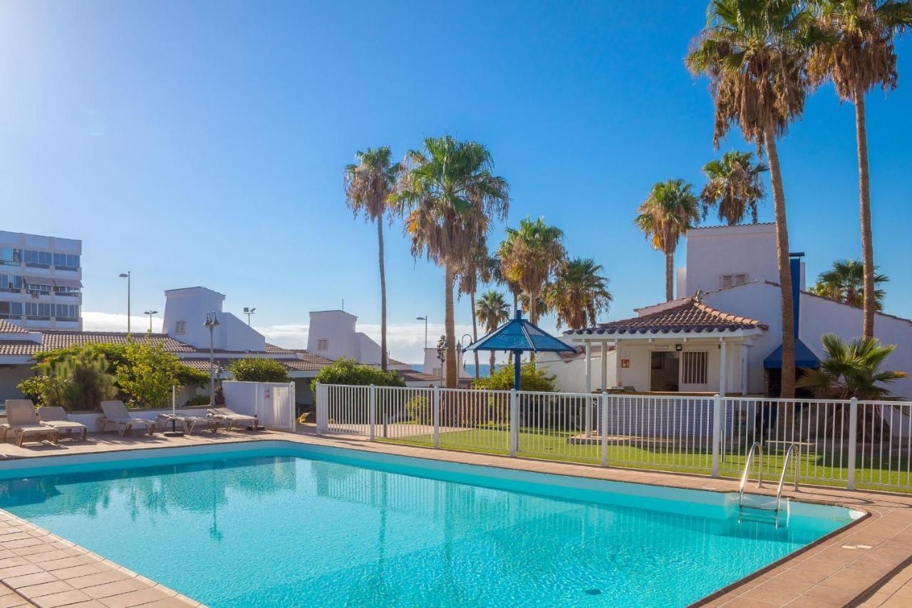 Makai Aparthotel 5*
