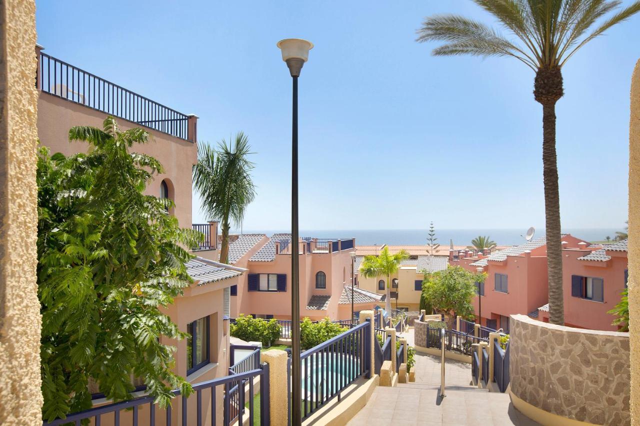 Free Airport Shuttle And Parking * San Bartolomé