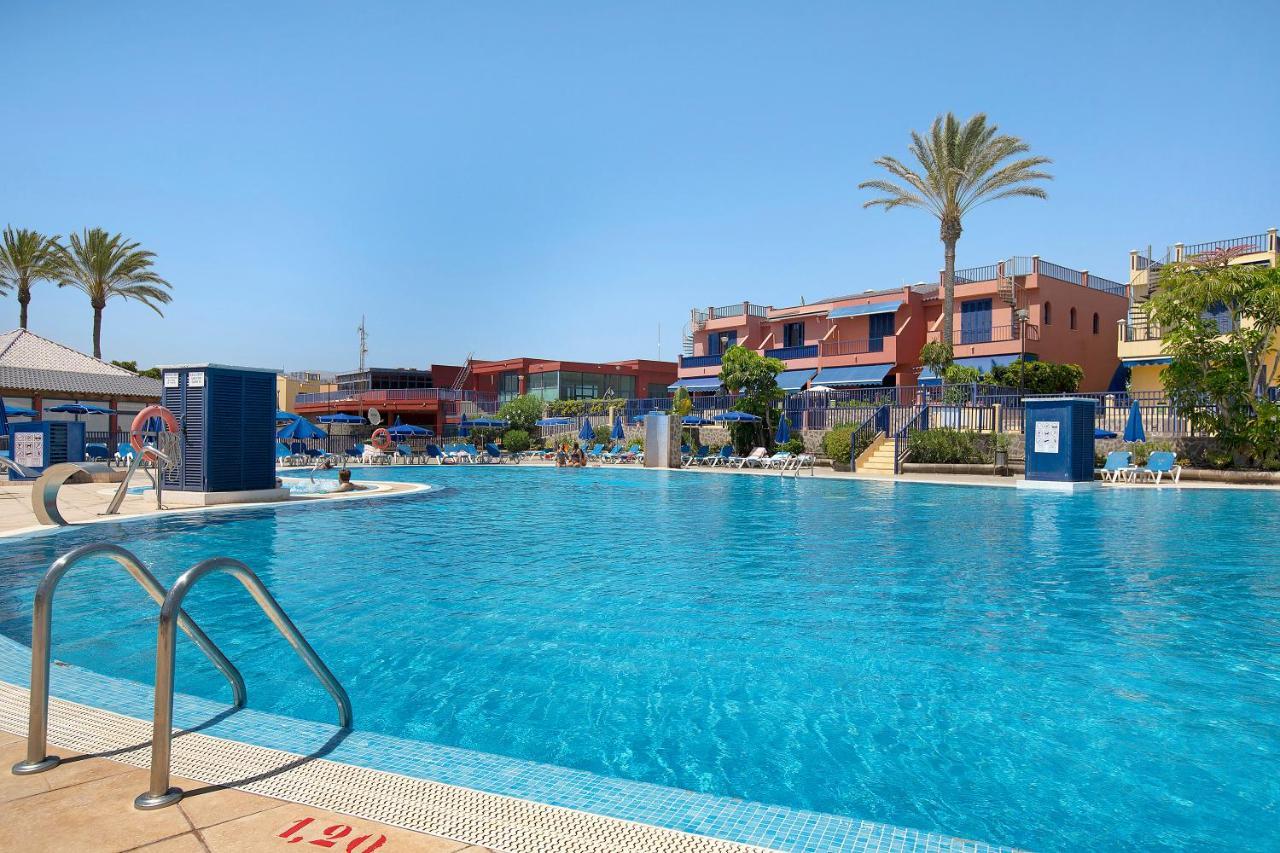 Free Airport Shuttle And Parking San Bartolomé