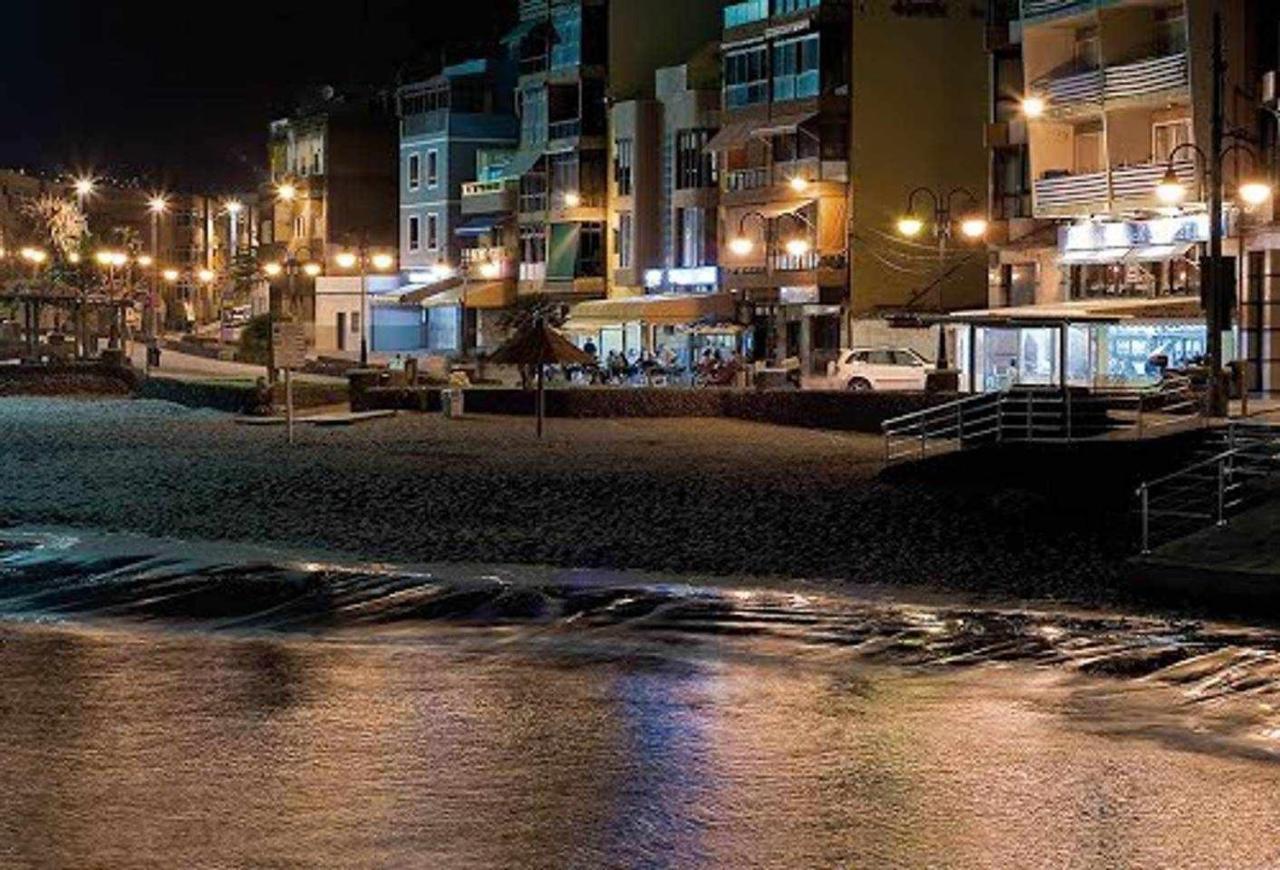 Piso En Primera Linea Con Vistas Directas Al Mar Melenara