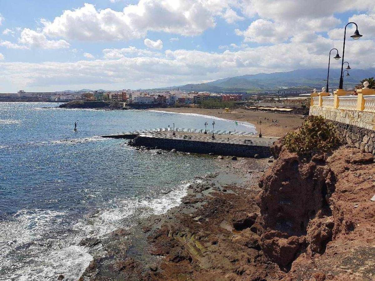 Apartment Piso En Primera Linea Con Vistas Directas Al Mar Melenara