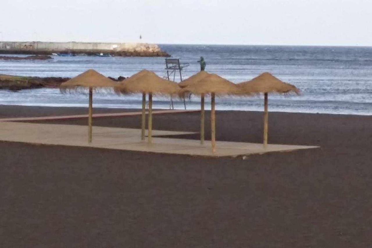 Piso En Primera Linea Con Vistas Directas Al Mar * Melenara