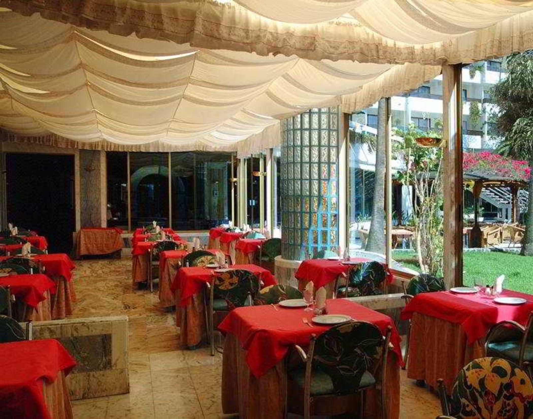 Hotel Bull Eugenia Victoria & 3*