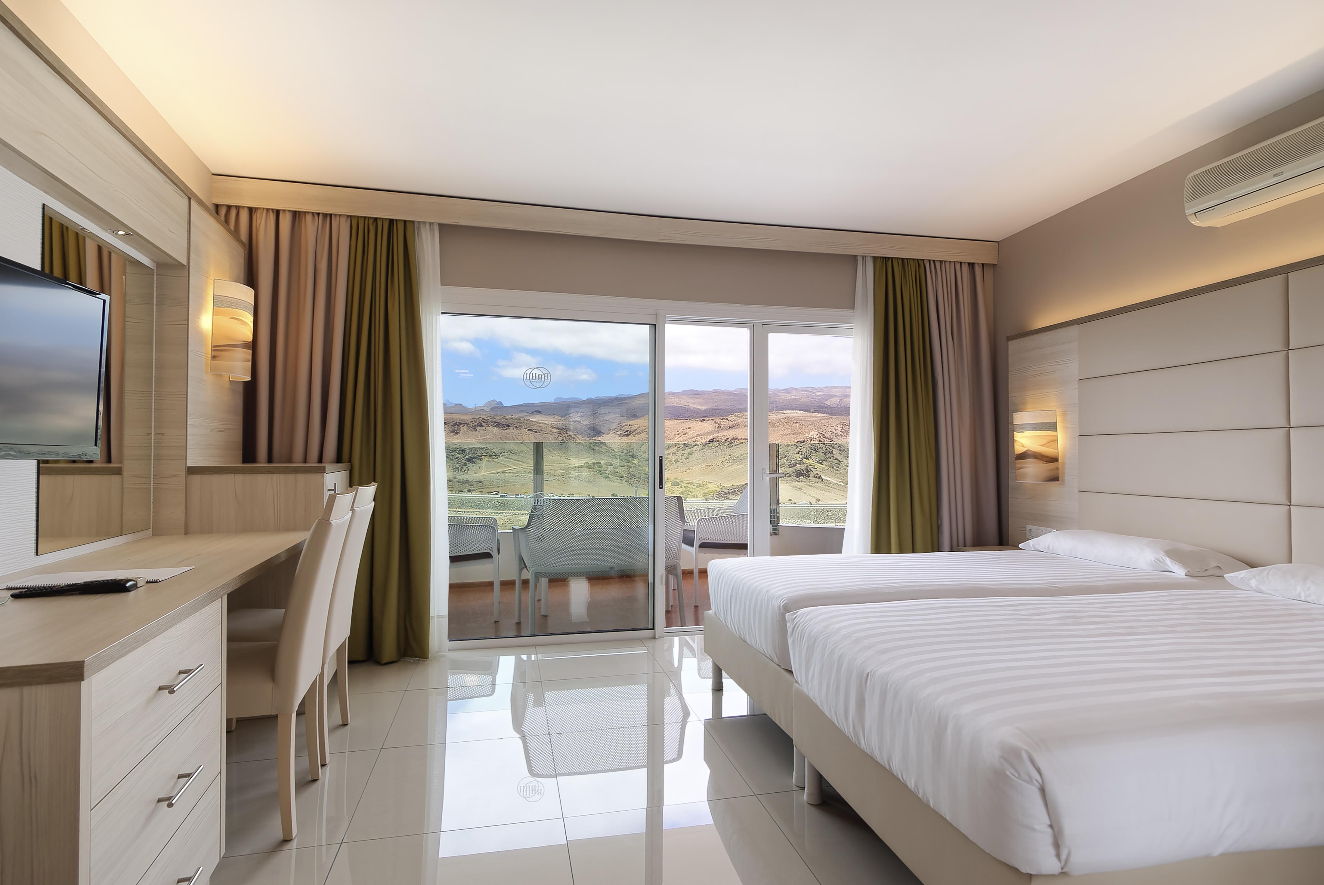 Bull Escorial & 3*