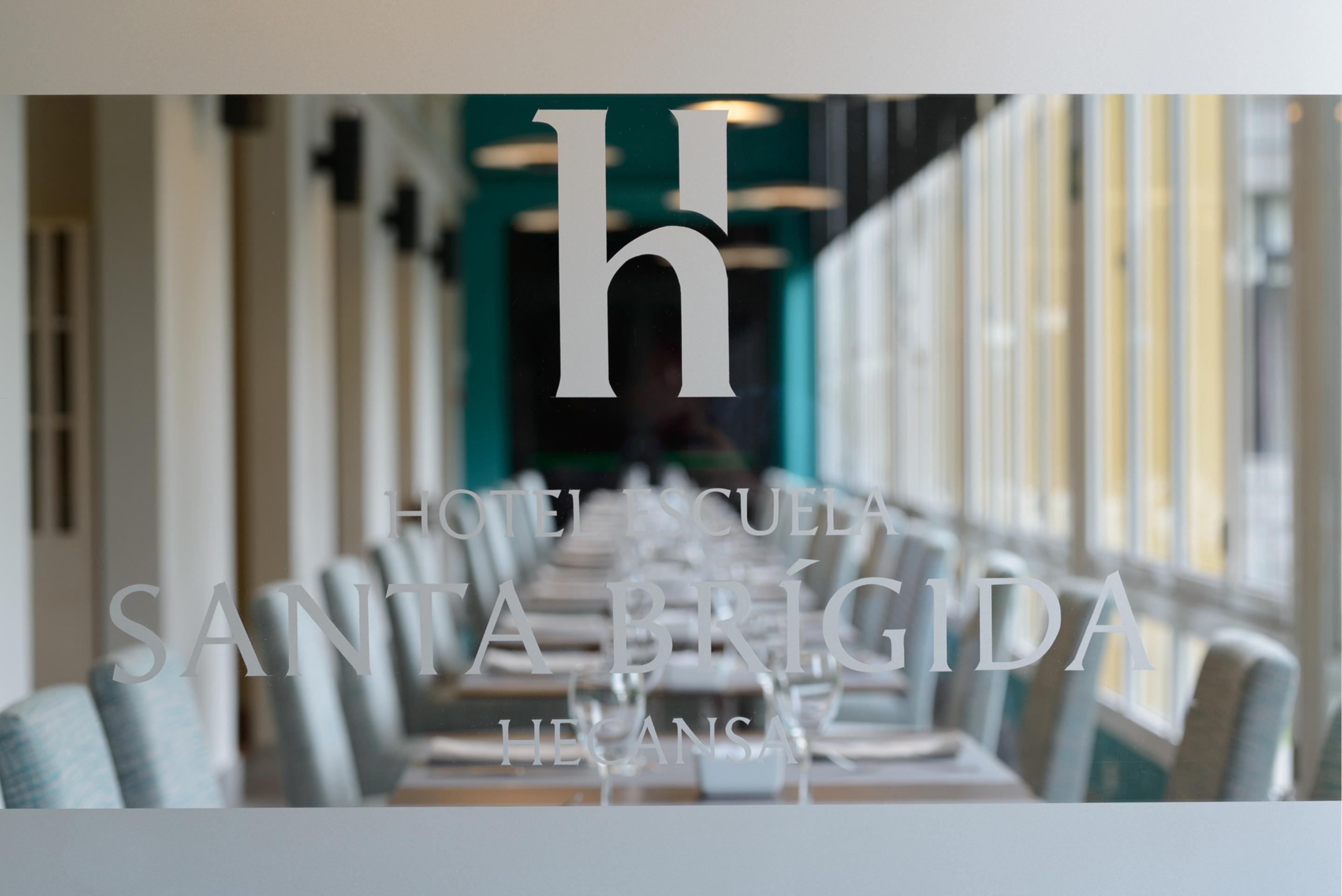 Escuela Hotel 4*