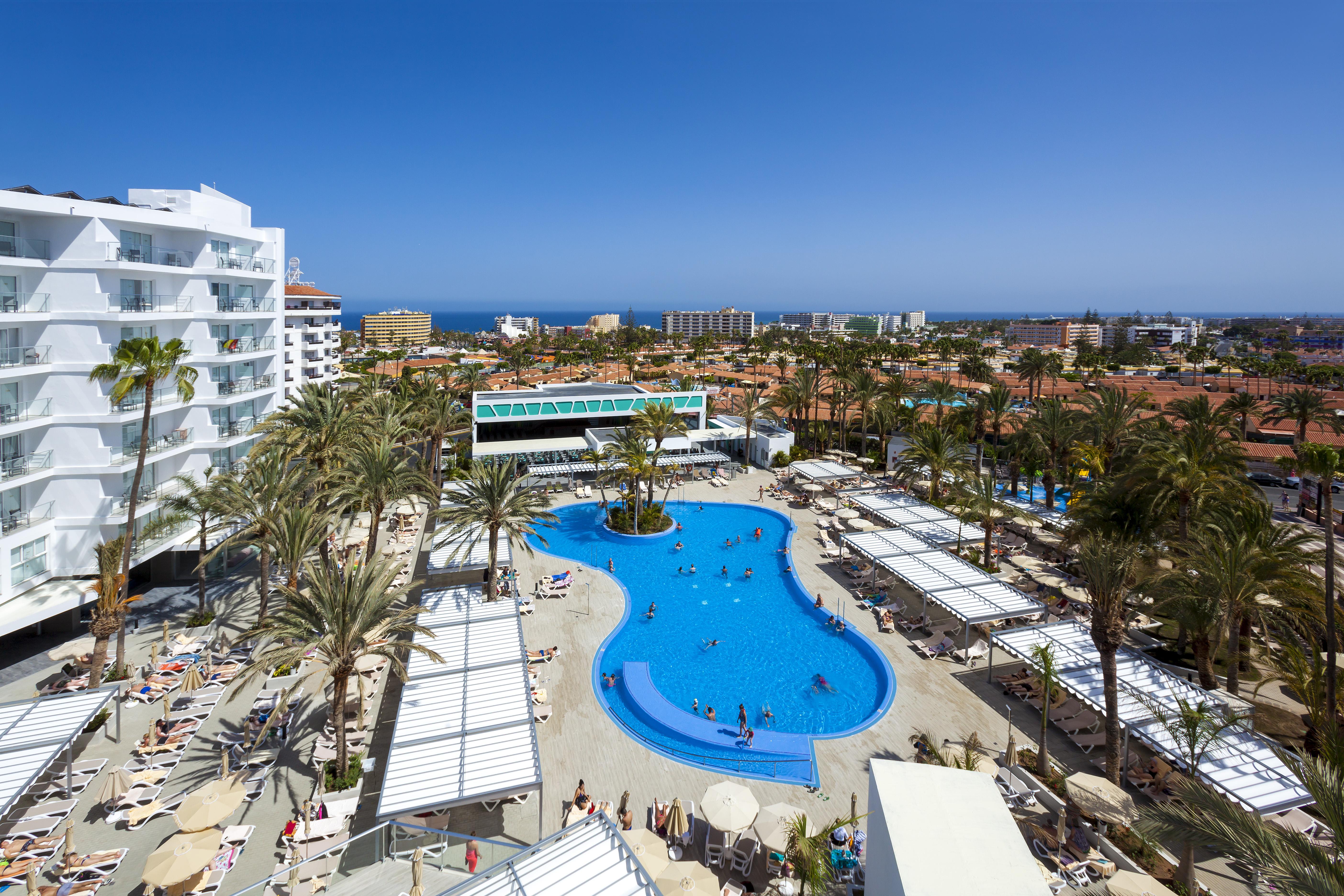 Riu Papayas Hotel