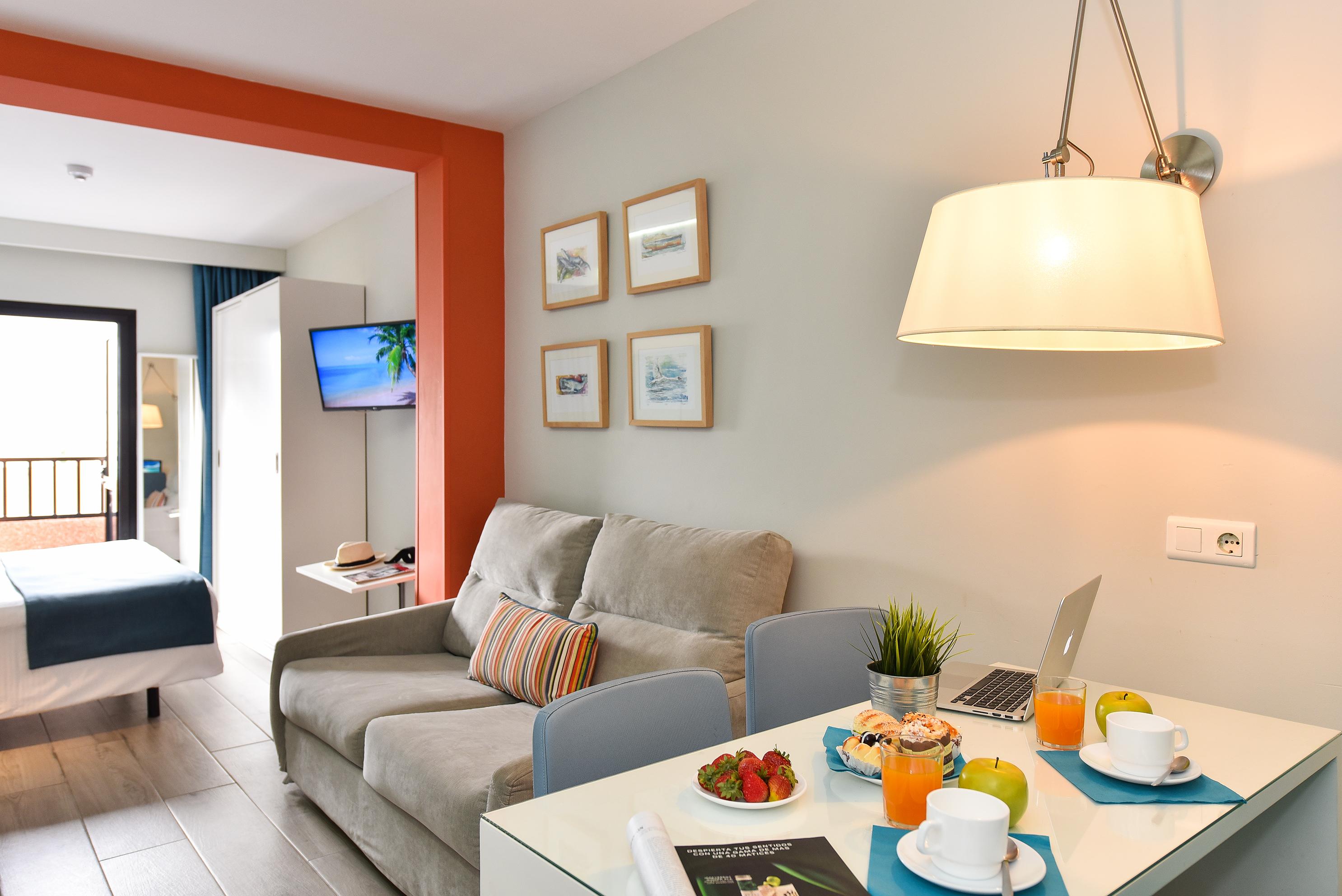 Aparthotel Bajamar 2*