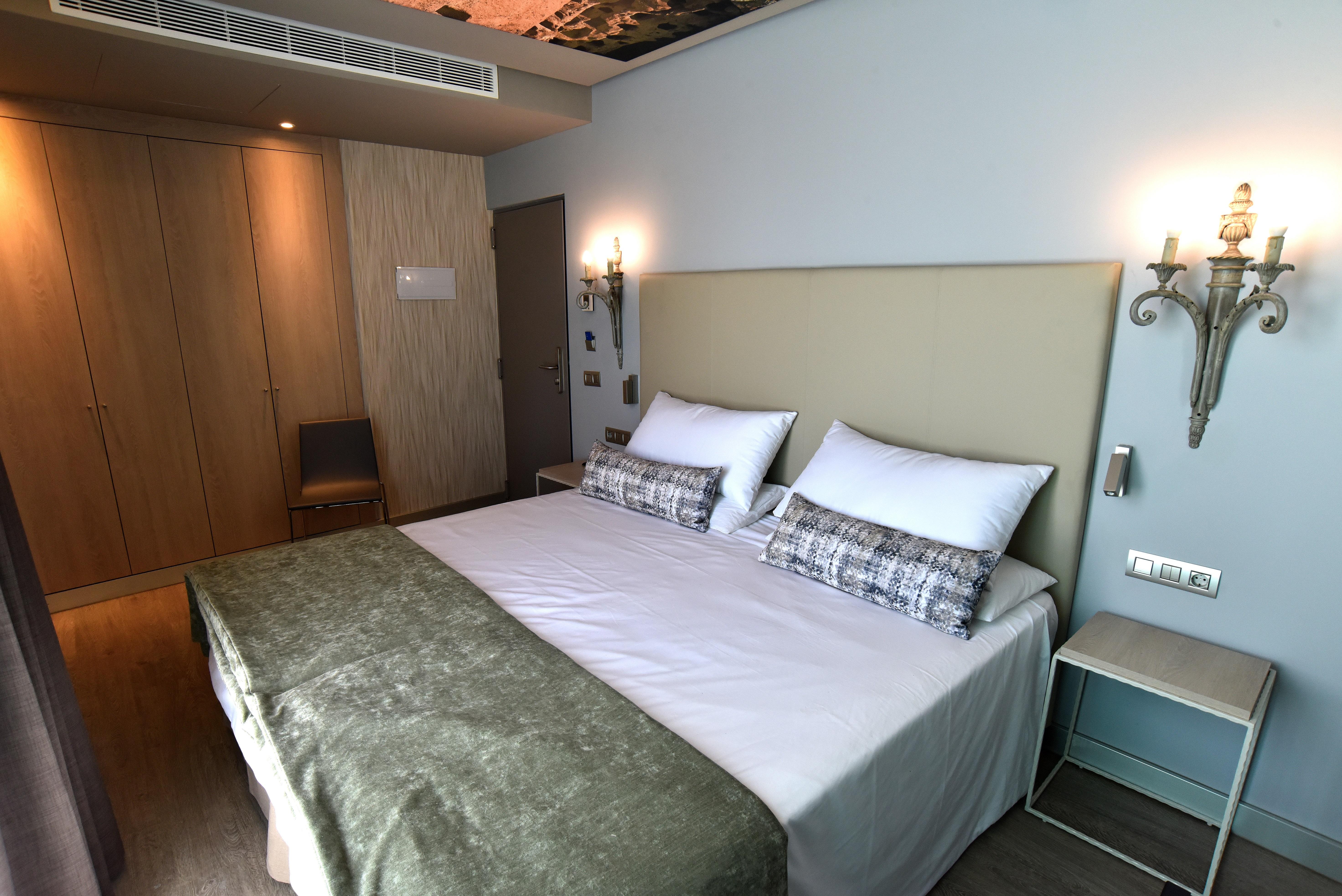 Tc Dona Luisa Hotel