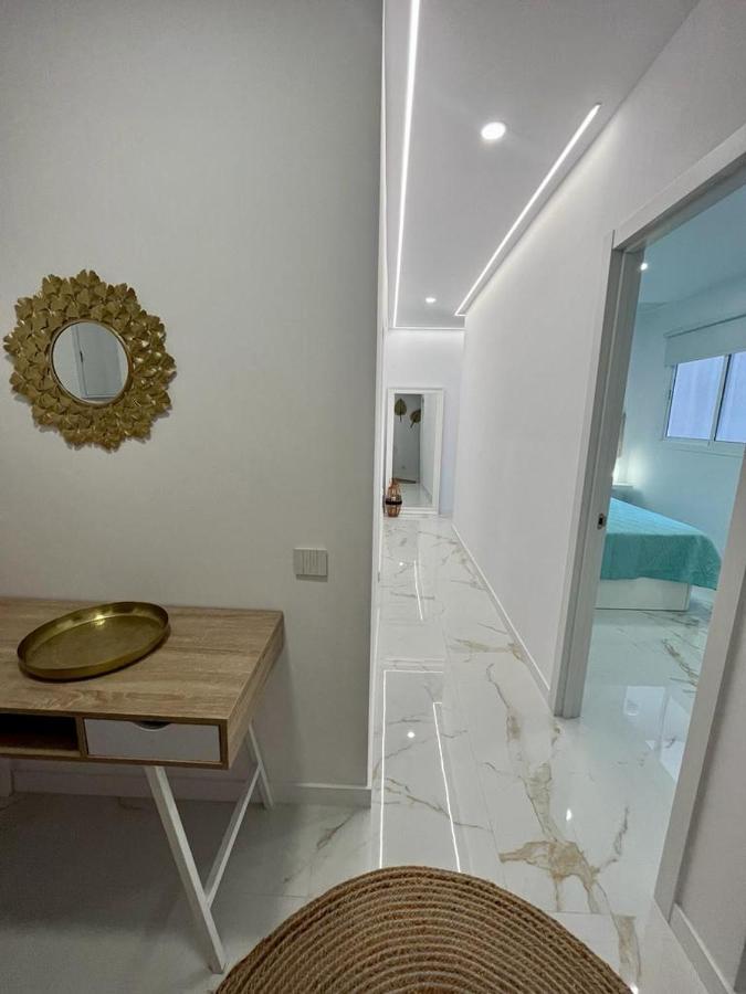 Casa Blanca *