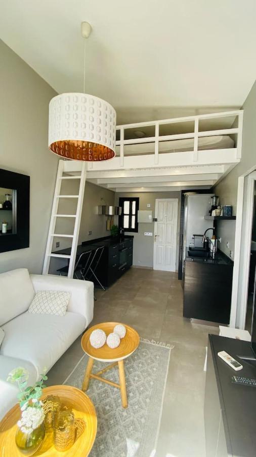 Apartamento Very Romantic Seaview With Warm Pool *