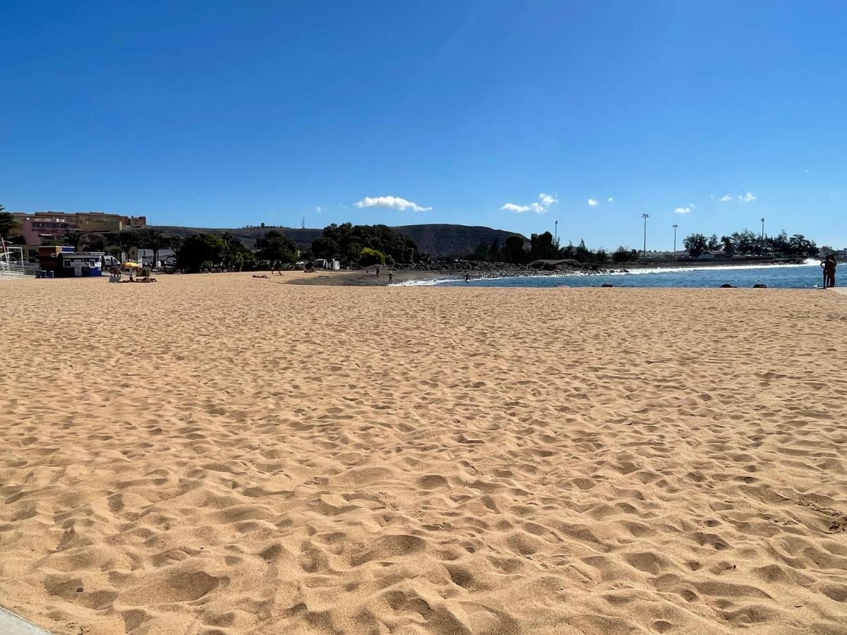Moderne Mit Toller Aussicht Und Pool Apartment