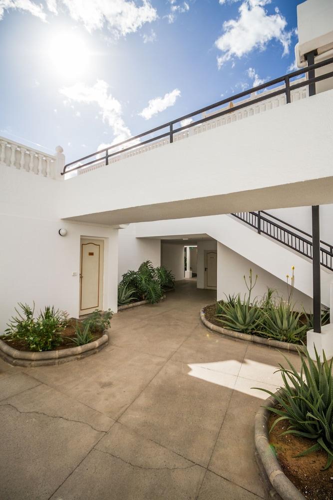 Rio Piedras Aparthotel