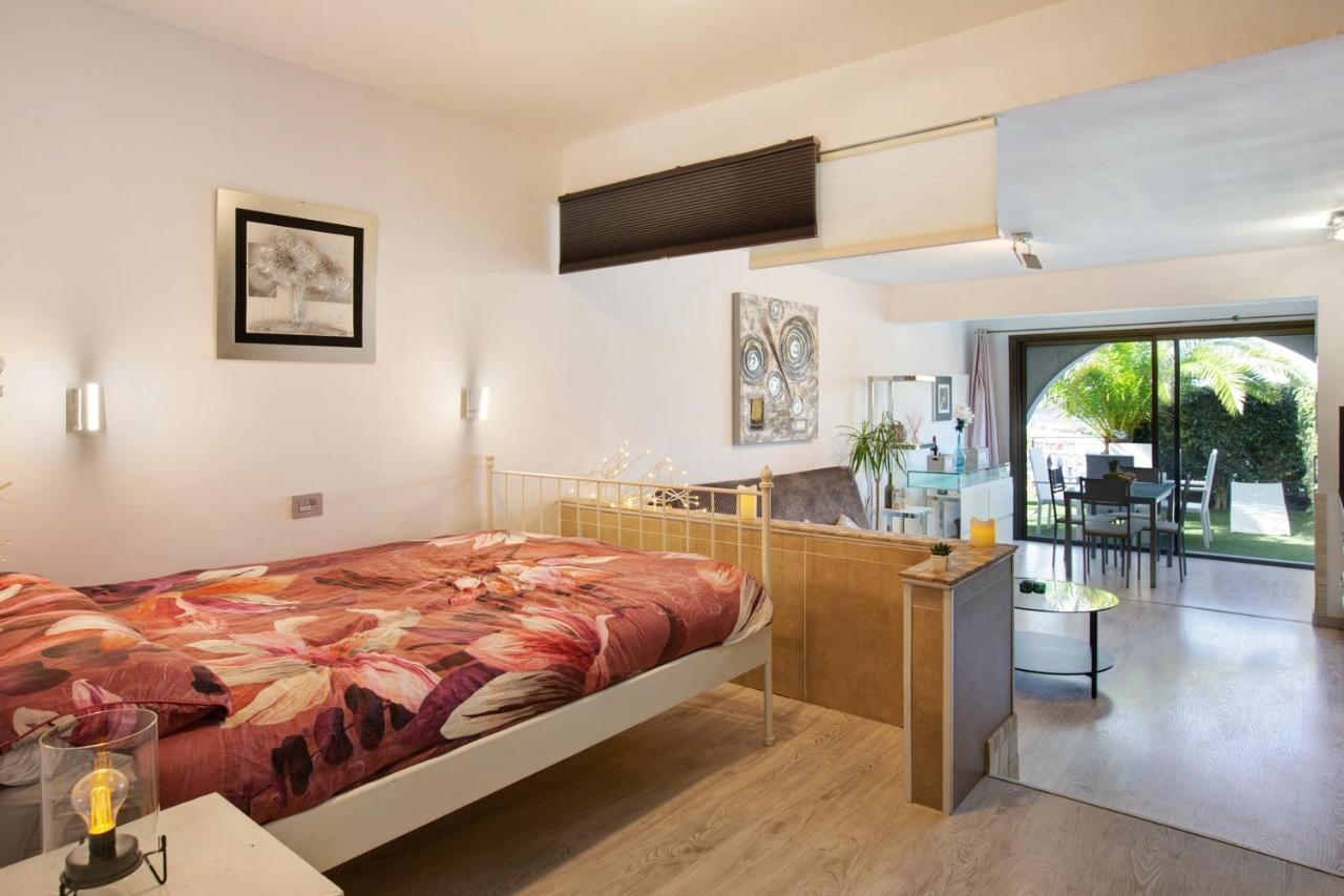 With Beautiful Sea Views *