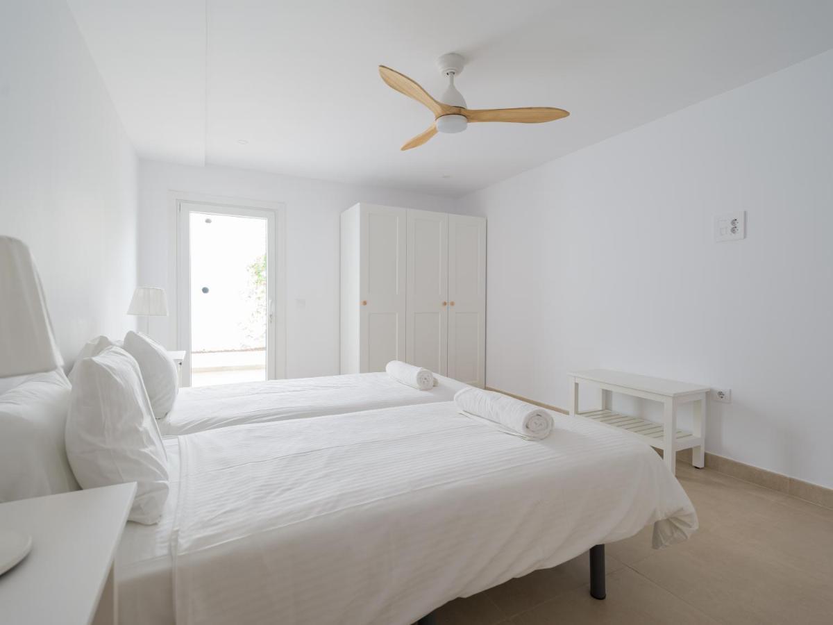 Holiday home Pasitoblanco Porto Mare 44 Seaview Private Heated Pool