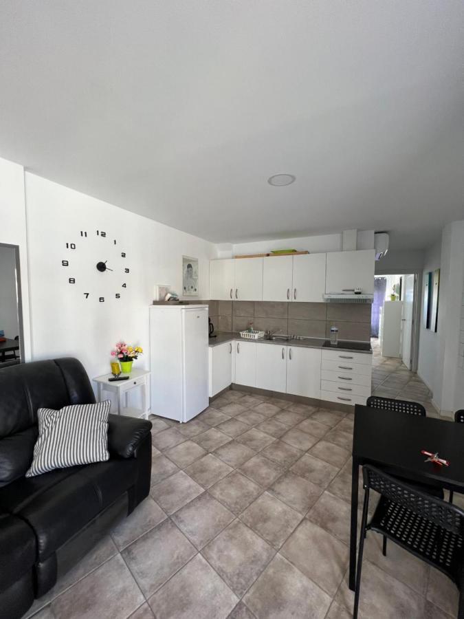 San Agustin,close To The With Pool ! Apartment