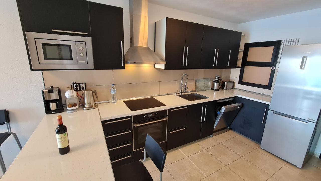Deluxe 3 Rooms74m2,2air Condit 2tv Seaview On Amadores,2 Heatpools, Parking, 600 Mb,dishwasher,2lift,,3 Beaches * Playa Del Cura (Gran Canaria)