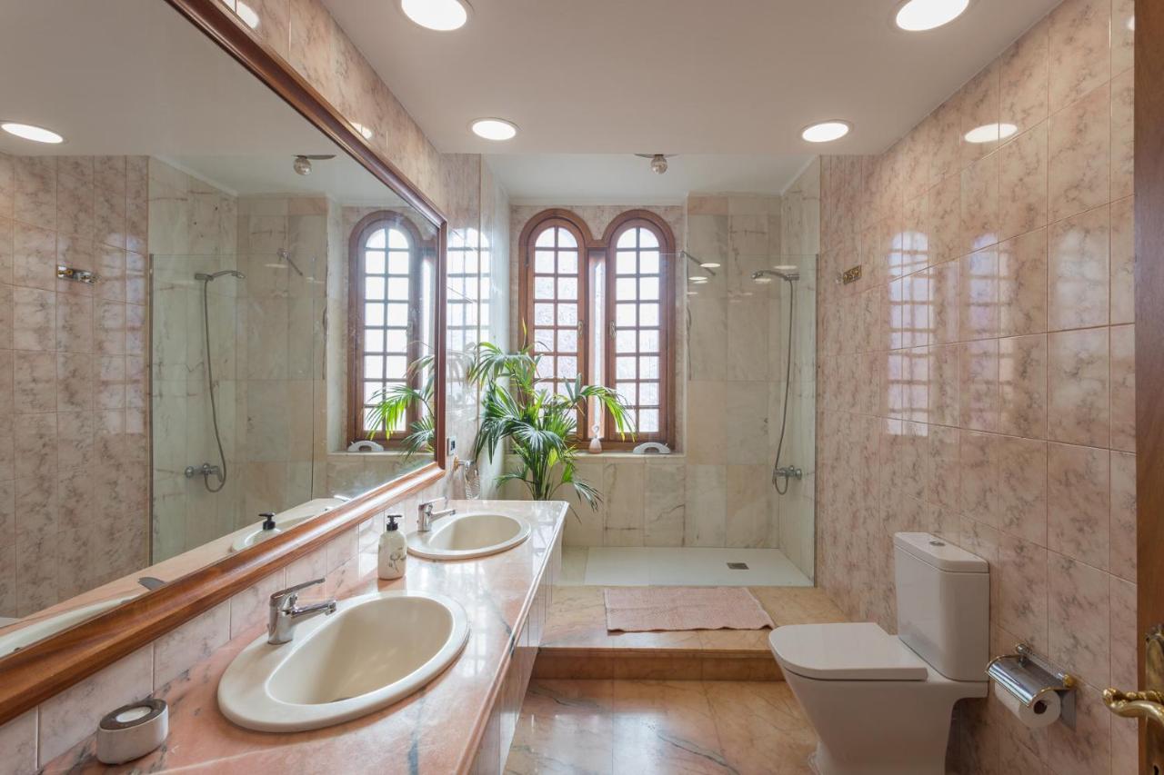 The Yellow House - Solarium - Climatized Pool Villa Galdar