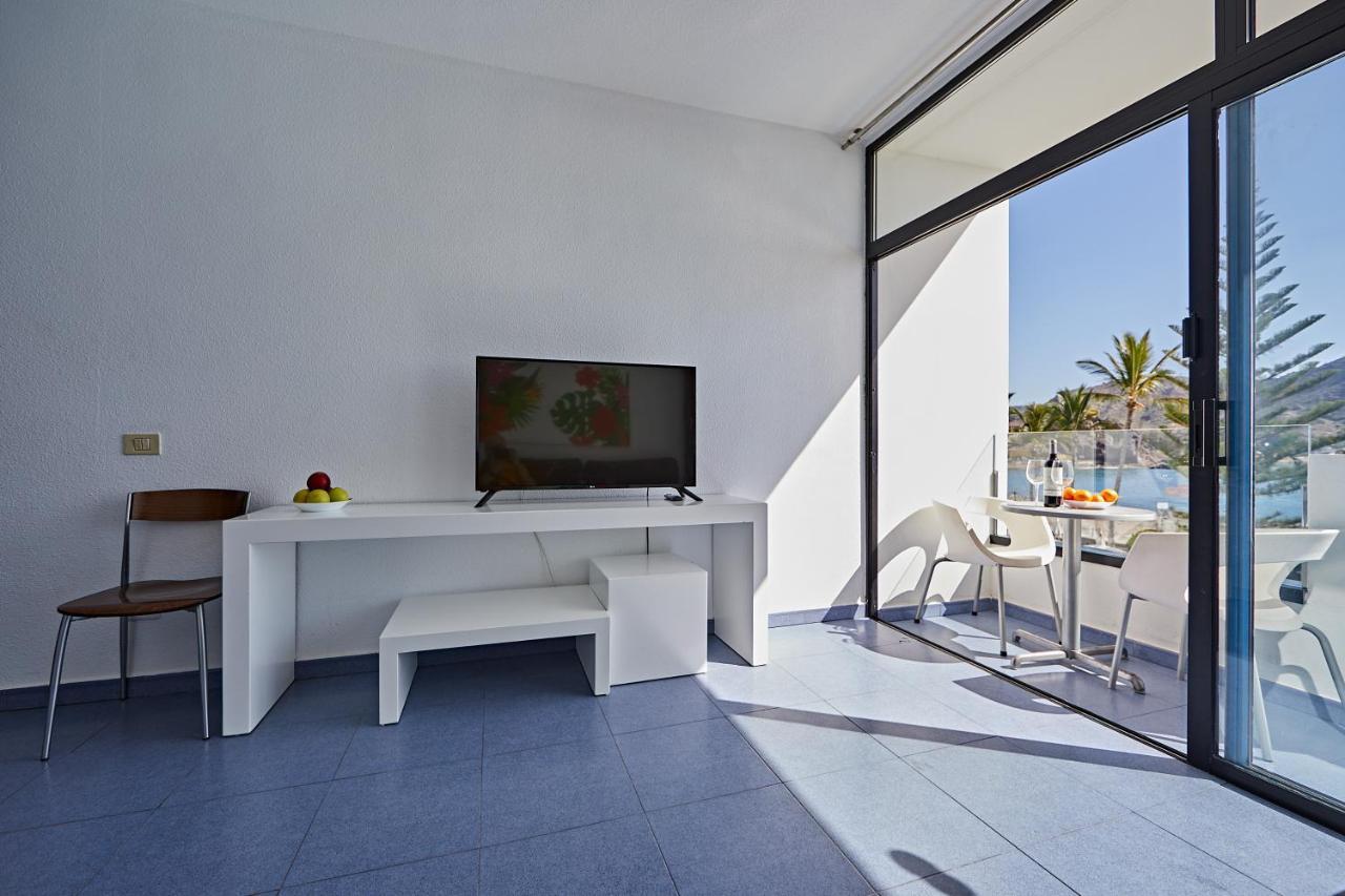 Lovely View Apartment *