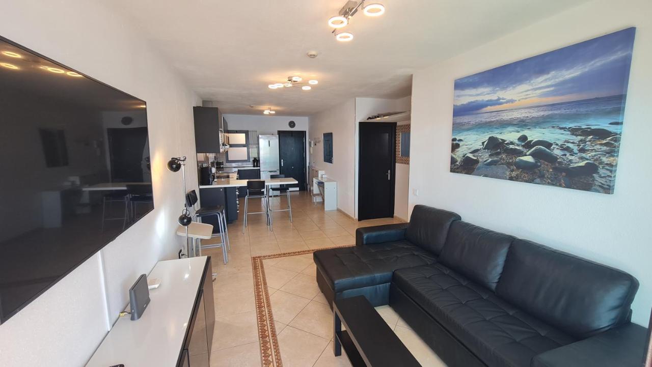 Deluxe 3 Rooms74m2,2air Condit 2tv Seaview On Amadores,2 Heatpools, Parking, 600 Mb,dishwasher,2lift,,3 Beaches * Playa Del Cura (Gran Canaria)