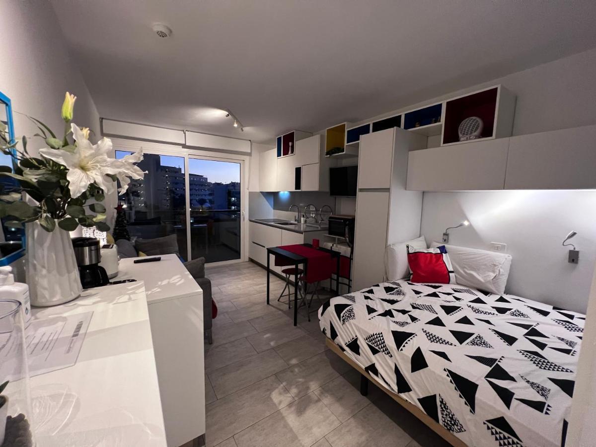 Estudio Mondrian * Playa del Inglés