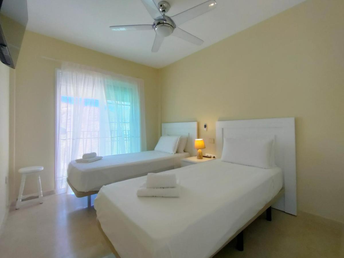 With Jacuzzi And Pool Access *