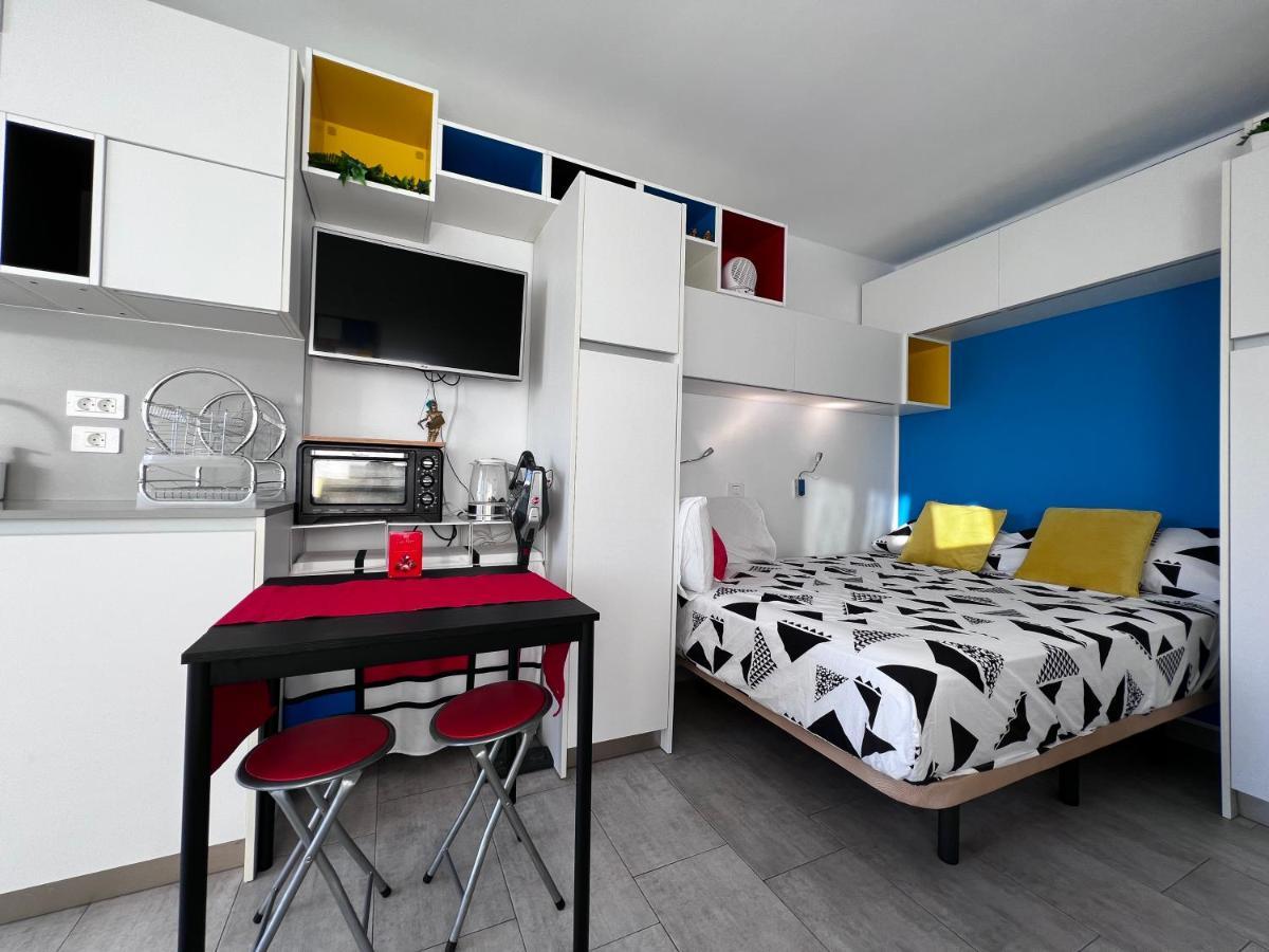 Estudio Mondrian Playa del Inglés