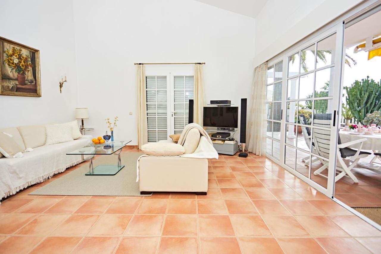 Stunning With Breathtaking Ocean View *