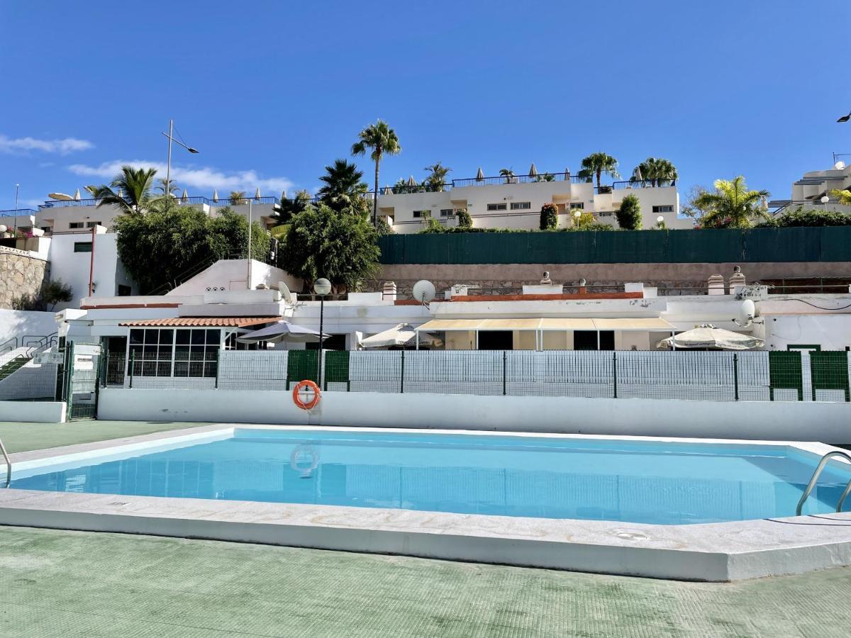 Apartment Homeforguest Amplio Con Piscina Y Terraza En