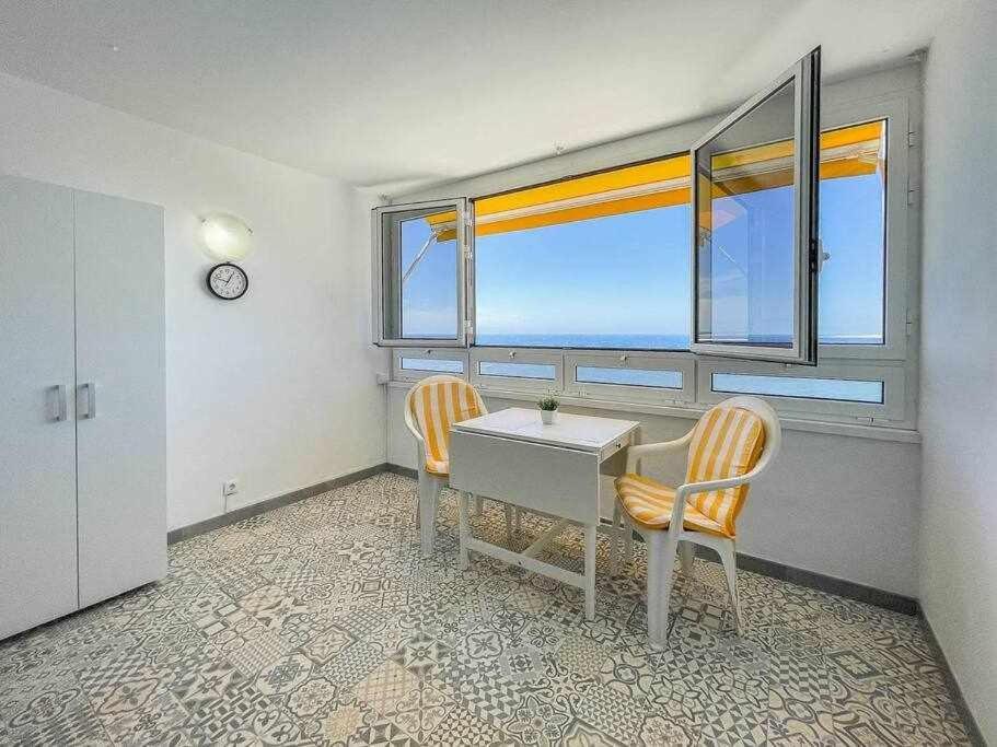Ocean Front Apartment! Free Wifi! Maspalomas (Gran Canaria)