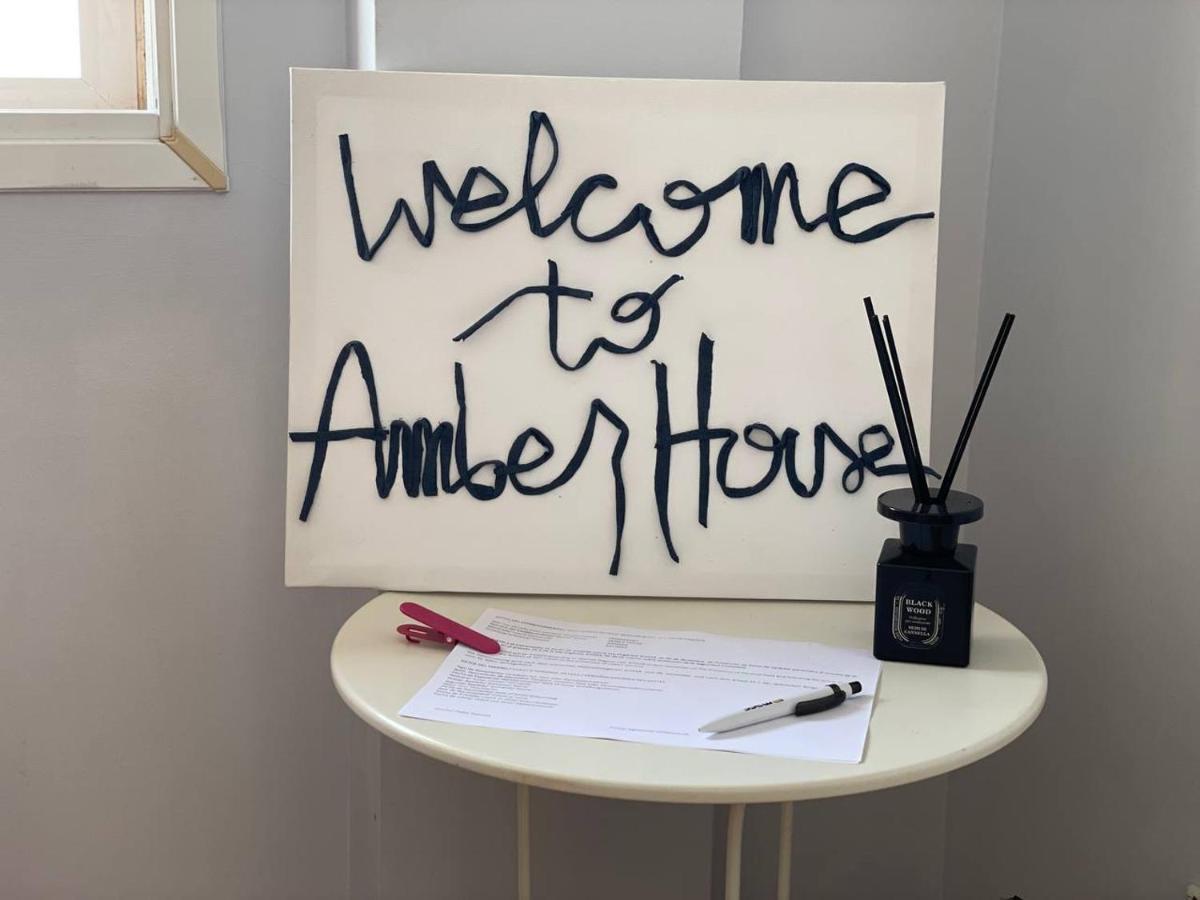 Amber House Apartamento *