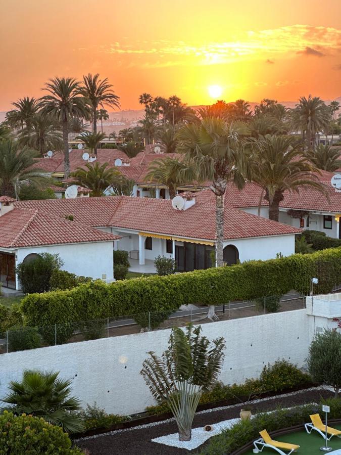 With A View - Playa Del Inglés, Taidia *