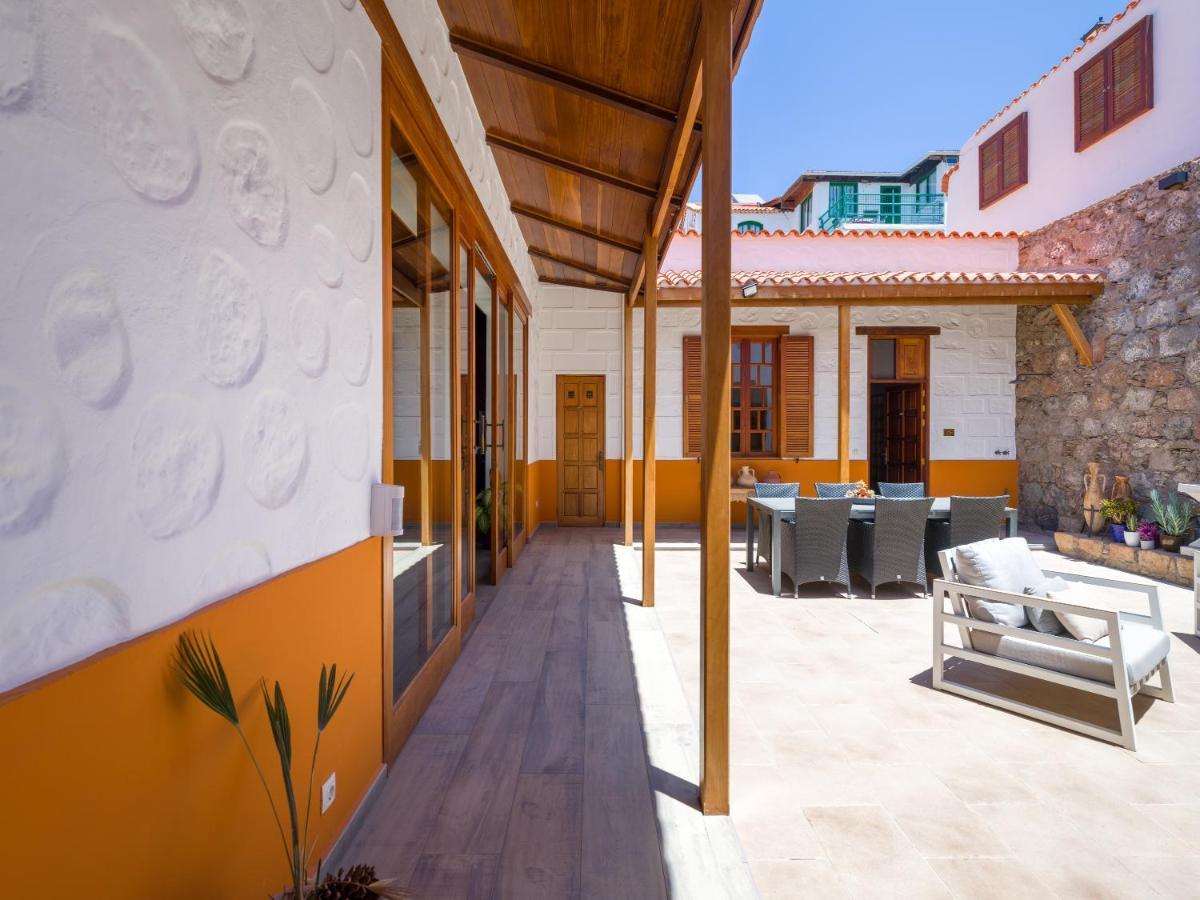Beautiful House In Traditional Canarian Style