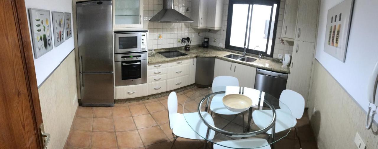 Apartment Canarifornia - Free Parking And Family Getaway