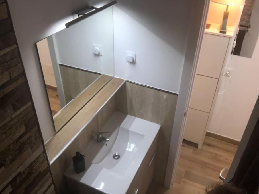 Brigh Loft Dishwaser Surfers&nomads Apartment *