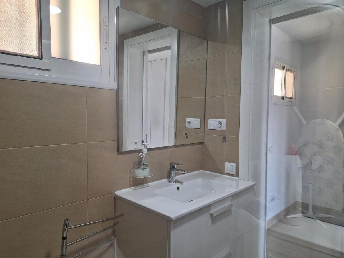 Apartment White And Quiet! Modern In San Agustin San Bartolome de Tirajana (Gran Canaria)