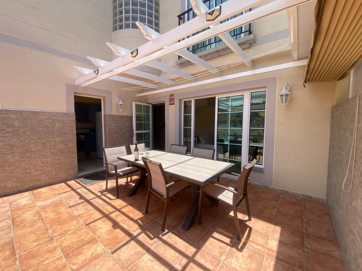 With Jacuzzi And Pool Access *