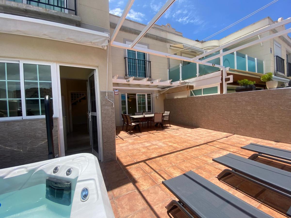 With Jacuzzi And Pool Access *