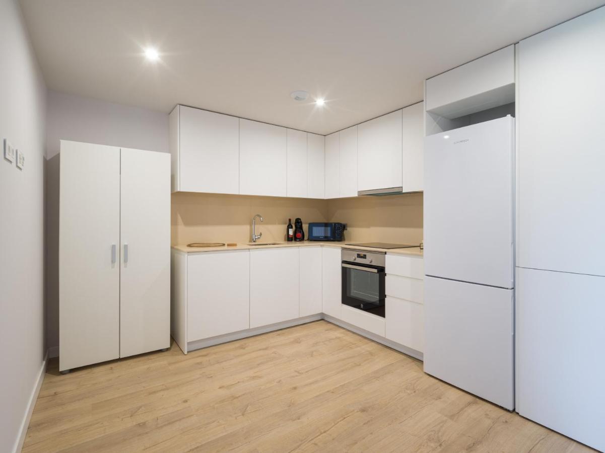 Sofia Navarro Bello, 1 P2 E Appartement *