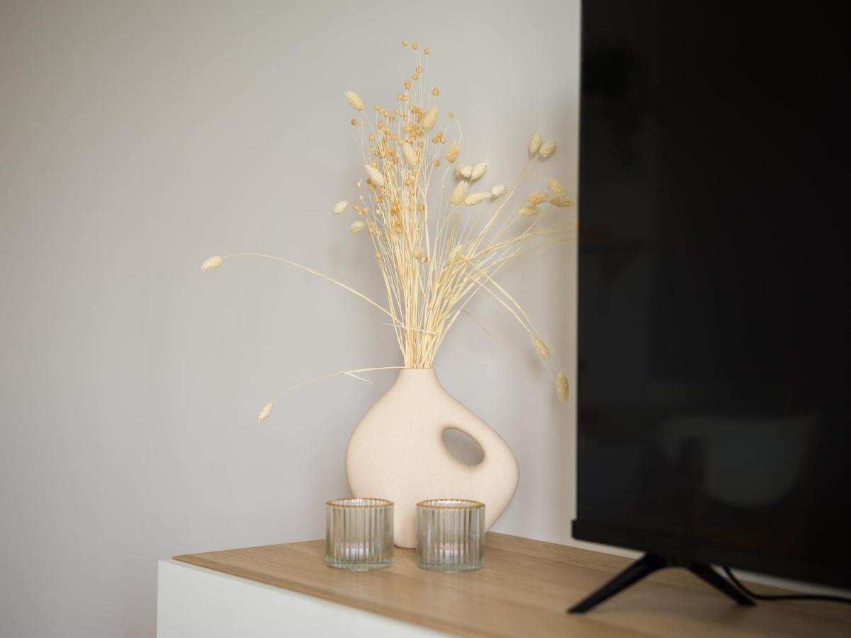 Sofia Navarro Bello, 1 P2 E Appartement *