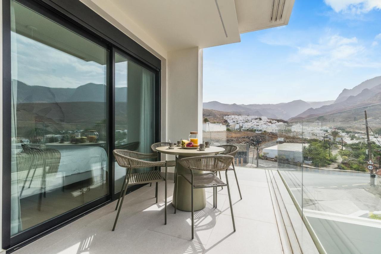 Apartment Home2book Panoramic Views & Stylish Design