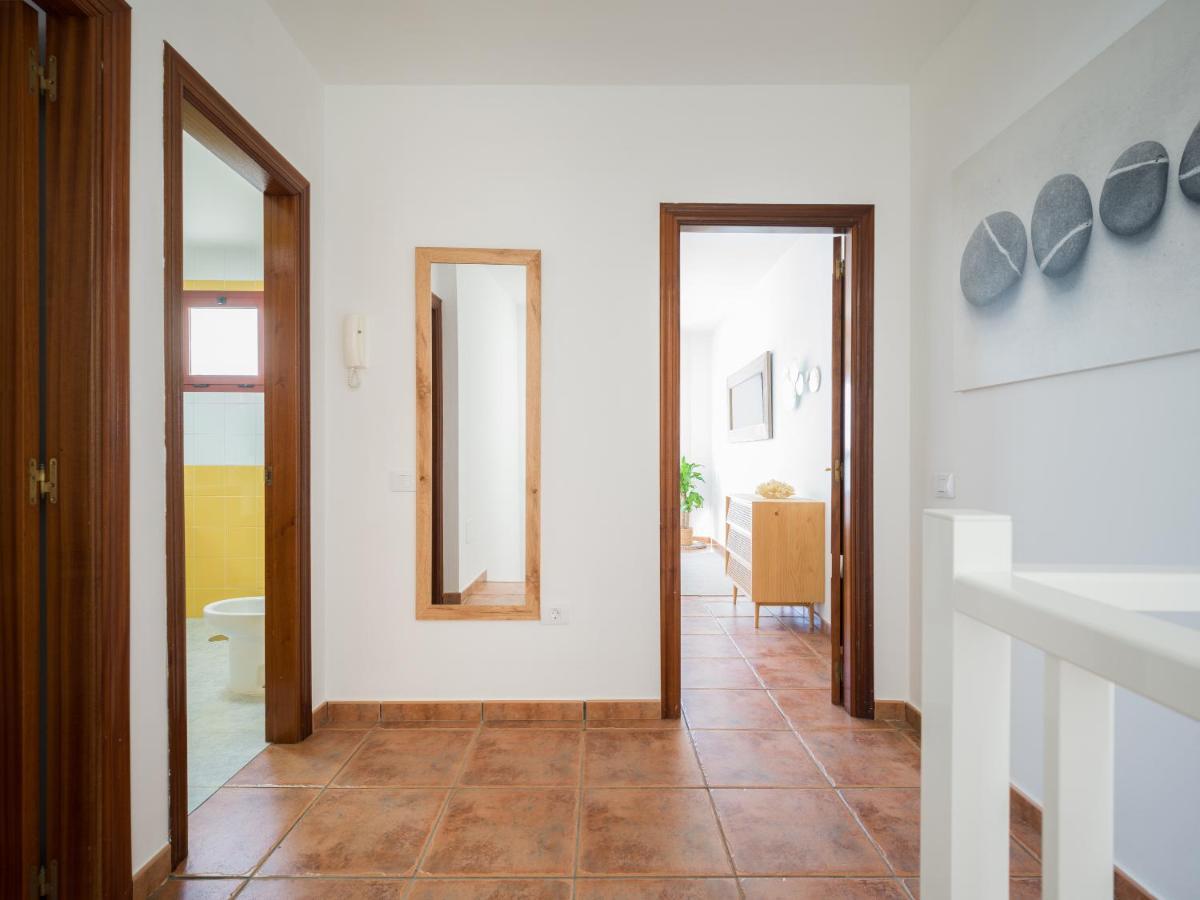 Giraud Ii - Secluded Beachfront Duplex Apartamento *