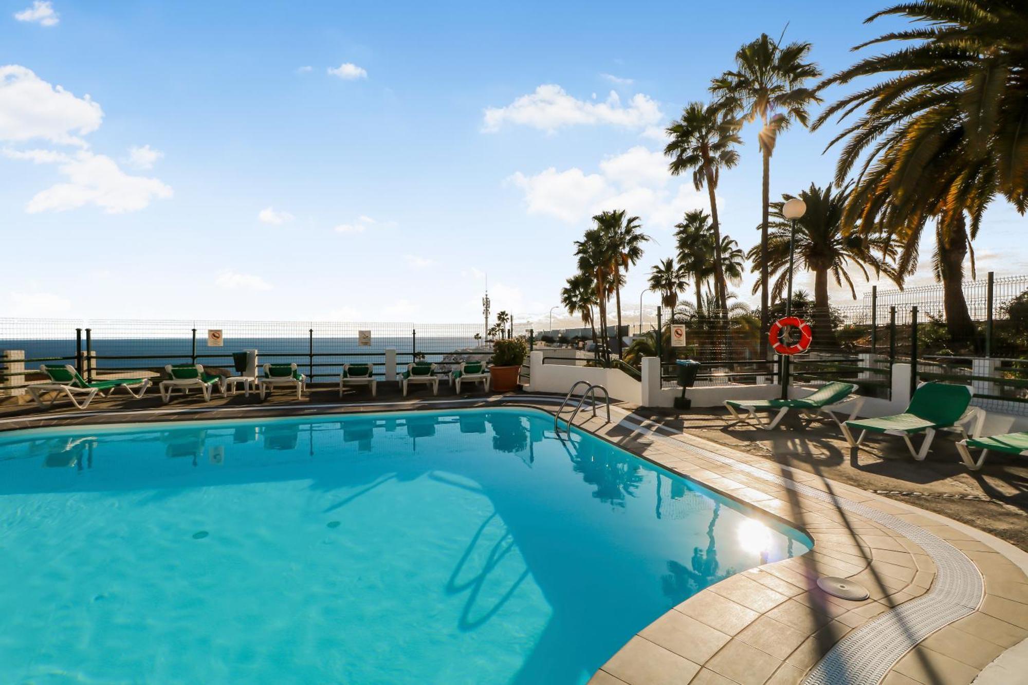 Apartment Seascape View Rosa